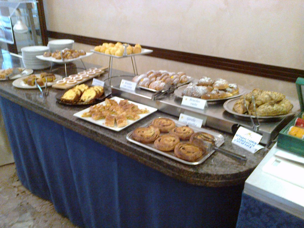 קרביה California Pastry Hotel מראה חיצוני תמונה