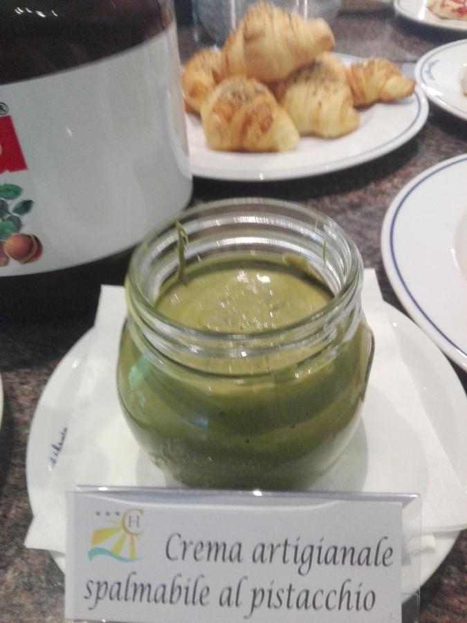 קרביה California Pastry Hotel מראה חיצוני תמונה