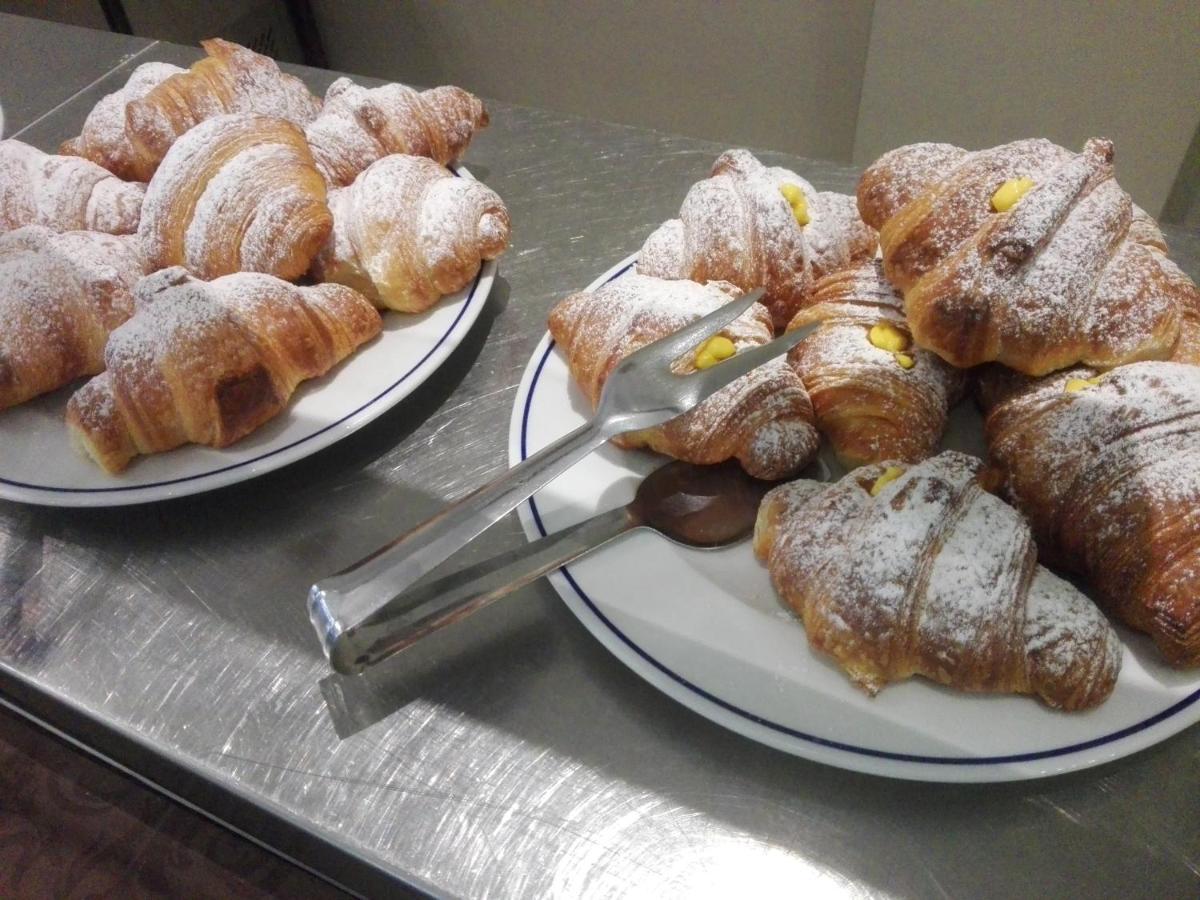 קרביה California Pastry Hotel מראה חיצוני תמונה